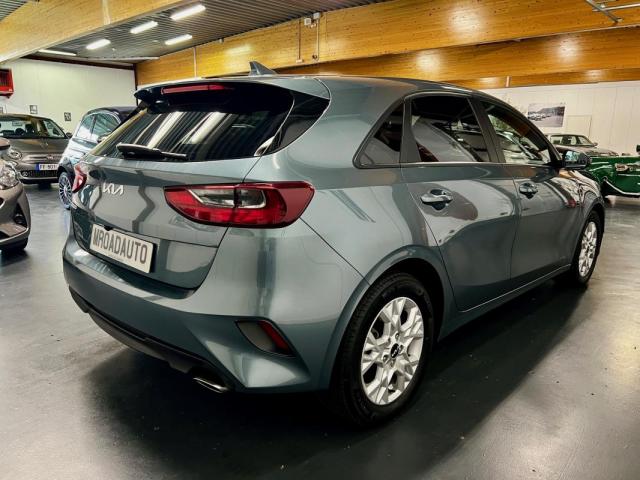 Kia Ceed image 8