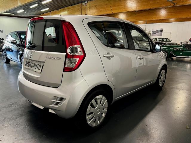 Suzuki Splash image 8