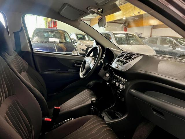 Nissan Pixo image 4