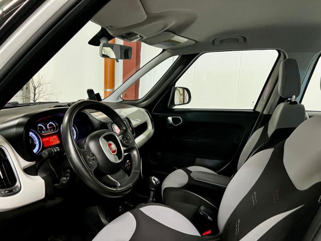 Fiat 500l image 2