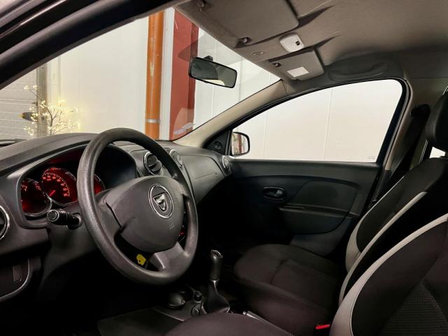 Dacia Logan image 8