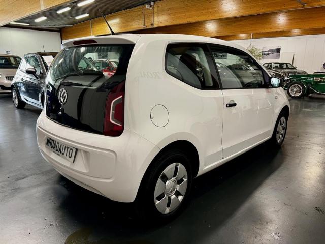 Volkswagen Up! image 7
