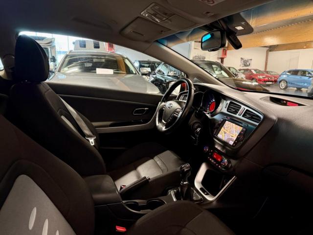 Kia Cee'D image 1