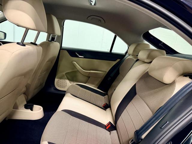 Skoda Rapid image 8