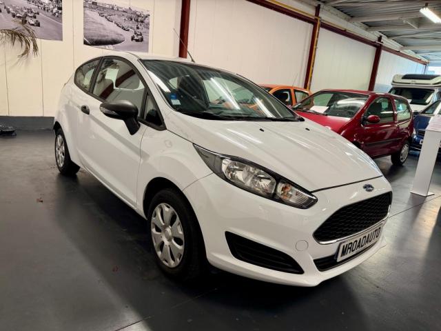 Ford Fiesta image 2