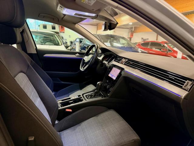 Volkswagen Passat image 5