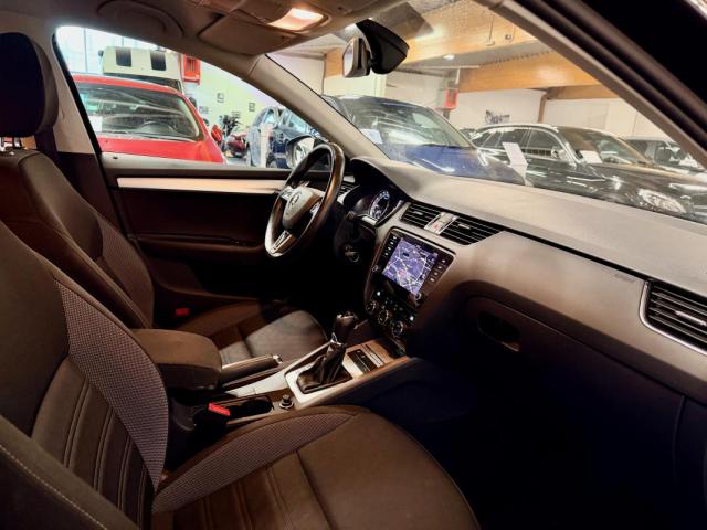 Skoda Octavia image 9