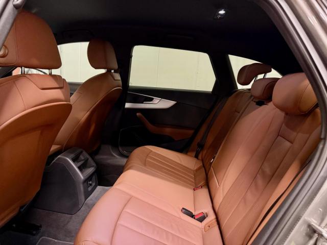 Audi A4 image 7