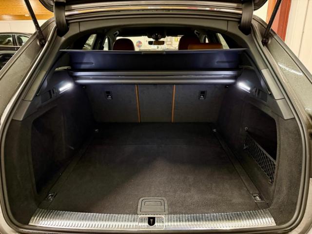 Audi A4 image 4