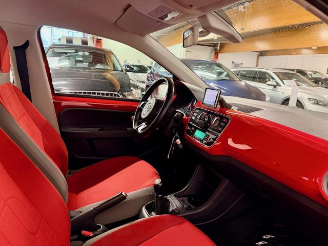 Volkswagen Up! image 7