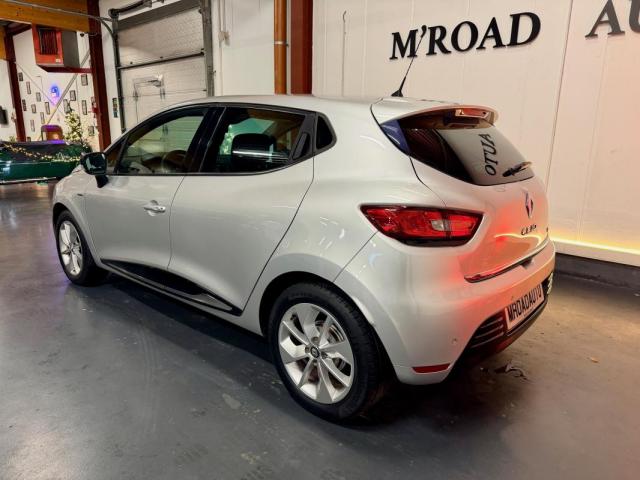 Renault Clio image 8