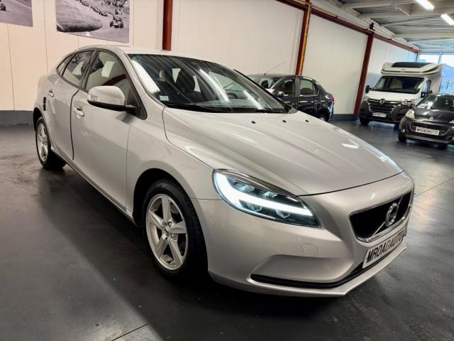 Volvo V40 image 3