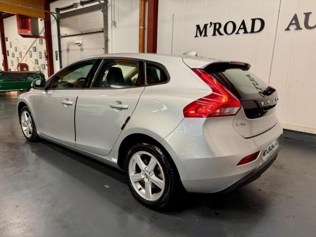 Volvo V40 image 6