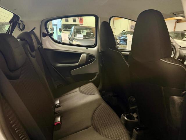 Peugeot 107 image 6