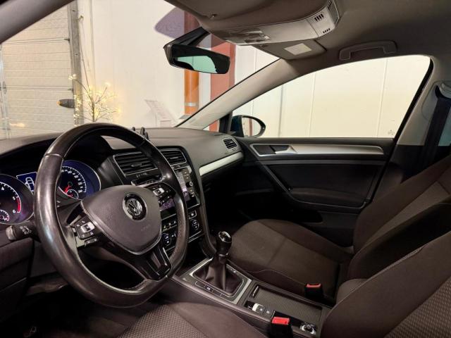 Volkswagen Golf image 1