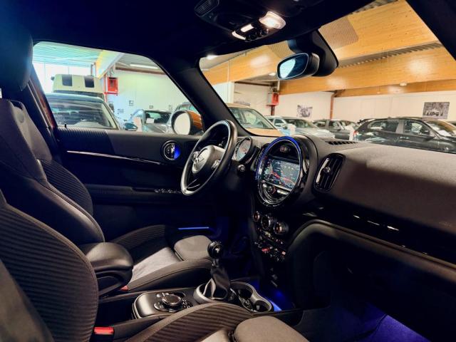 Mini Countryman image 2