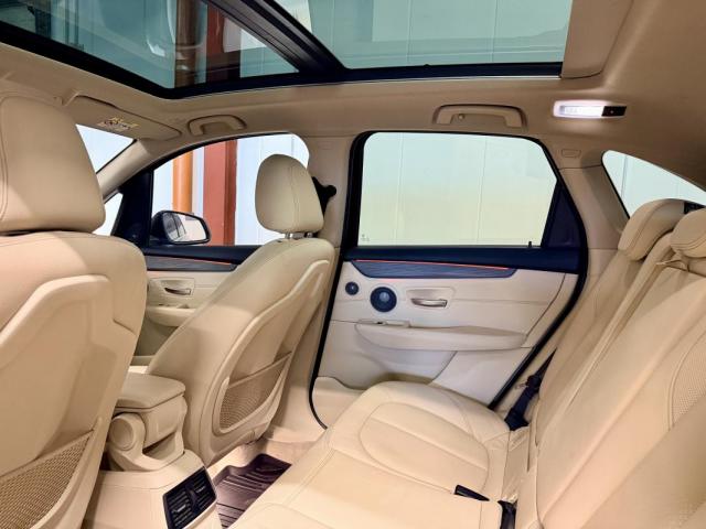 Bmw Serie 2 image 3