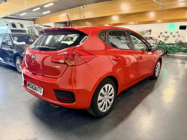 Kia Cee'D image 3