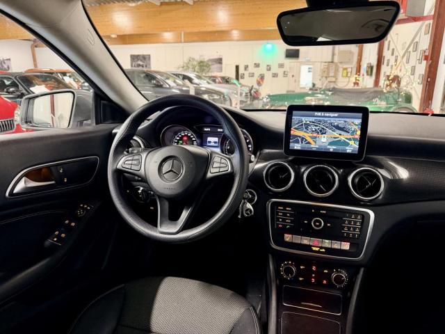 Mercedes Benz Cla image 8