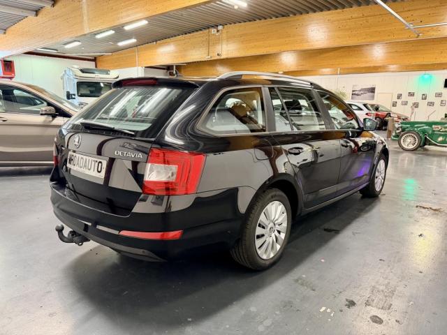 Skoda Octavia image 7