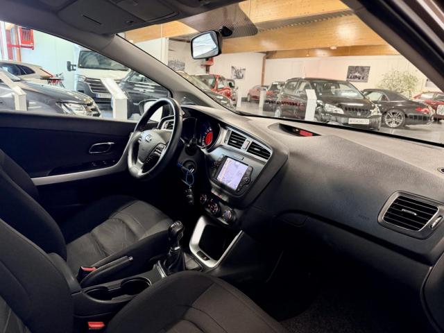 Kia Cee'D image 3