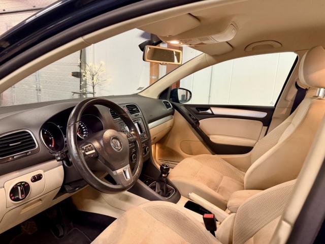 Volkswagen Golf image 2