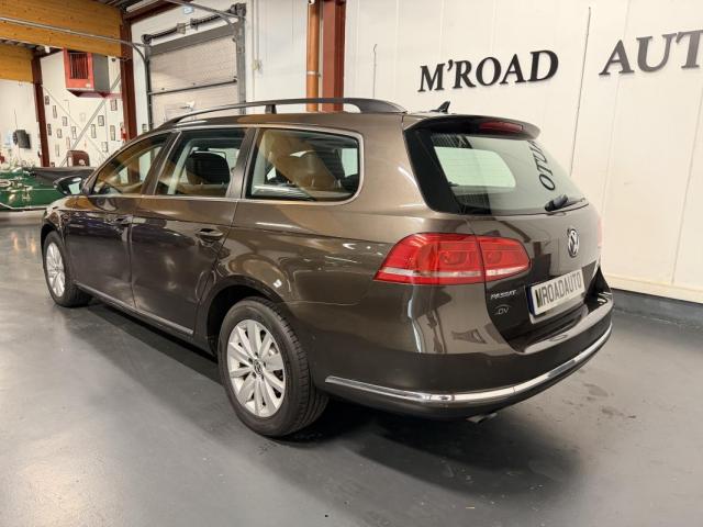 Volkswagen Passat image 1