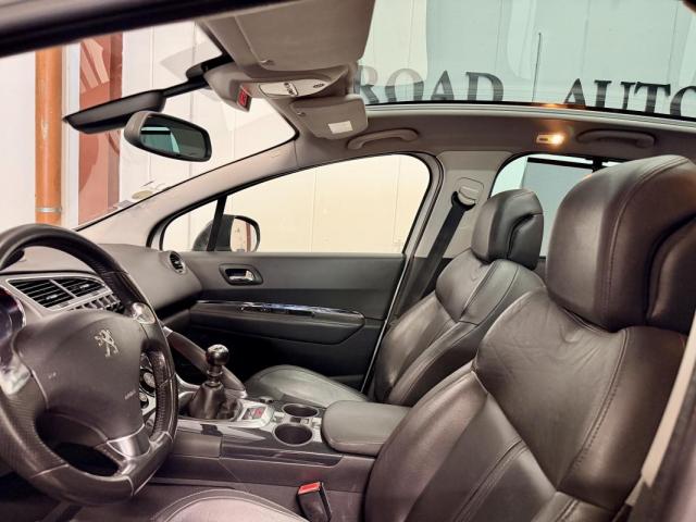 Peugeot 3008 image 2