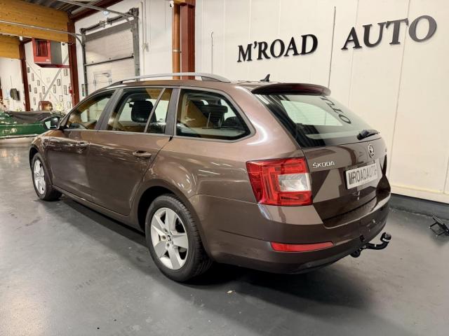 Skoda Octavia image 7