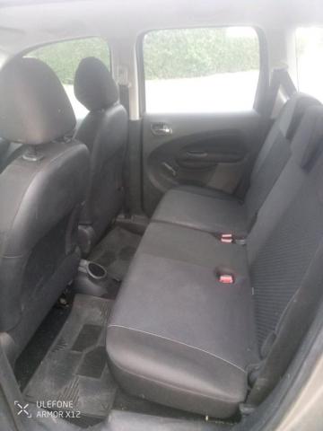 Citroen C3 Picasso image 2