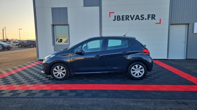 Peugeot 208 image 5