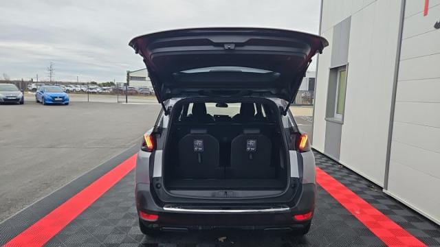 Peugeot 5008 image 9
