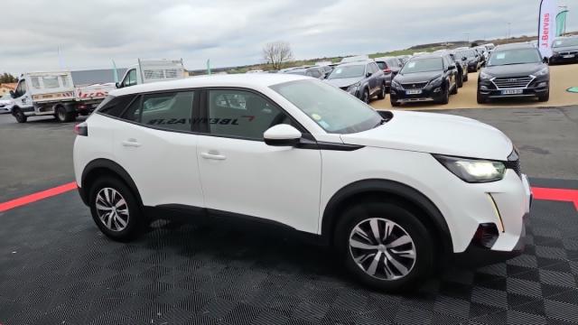 Peugeot 2008 image 2