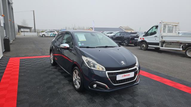 Peugeot 208 image 7