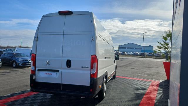 Peugeot Boxer image 2