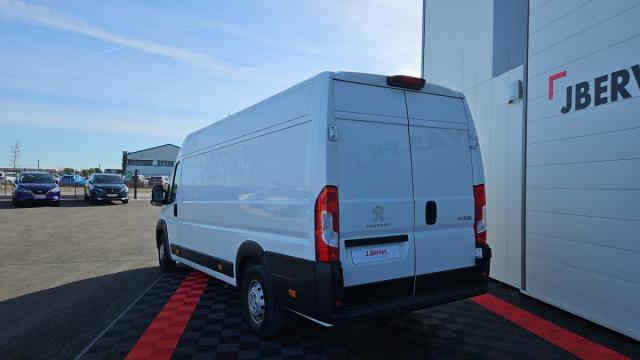 Peugeot Boxer image 1