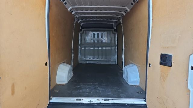 Peugeot Boxer image 8