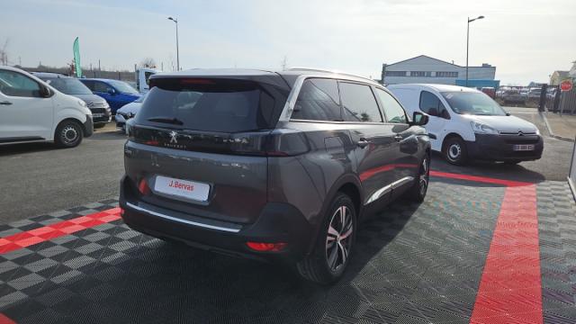 Peugeot 5008 image 3