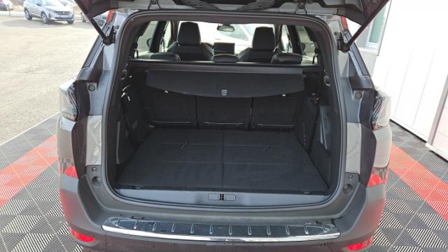 Peugeot 5008 image 6