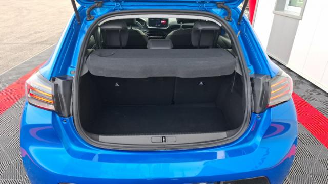 Peugeot 208 image 8