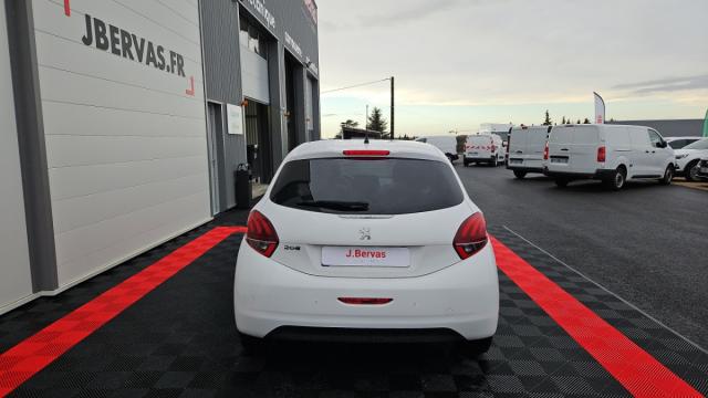 Peugeot 208 image 7