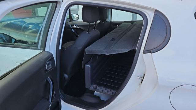 Peugeot 208 Affaire image 9