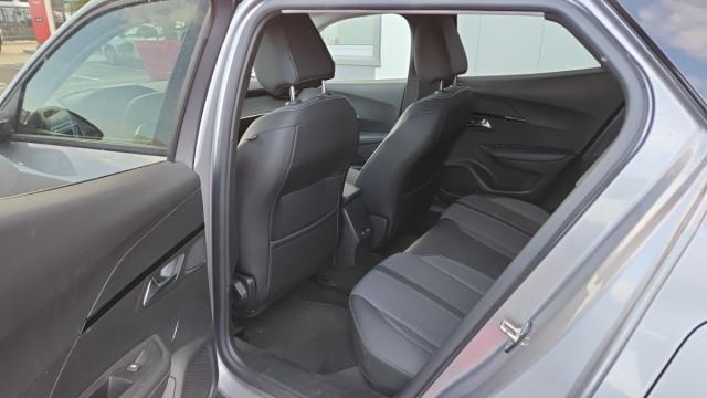 Peugeot 2008 image 1