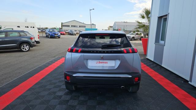 Peugeot 2008 image 9
