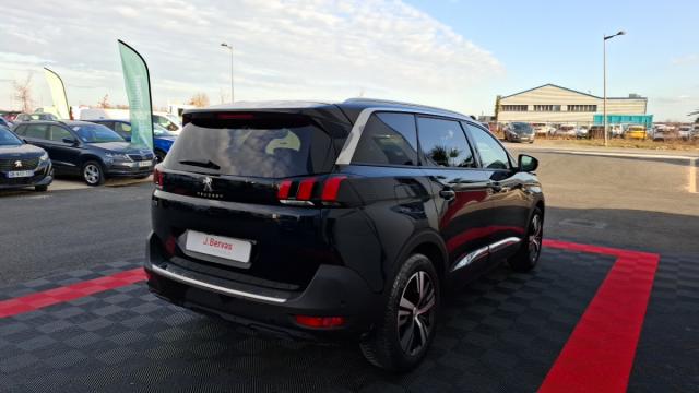 Peugeot 5008 image 9