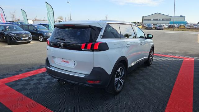 Peugeot 5008 image 6
