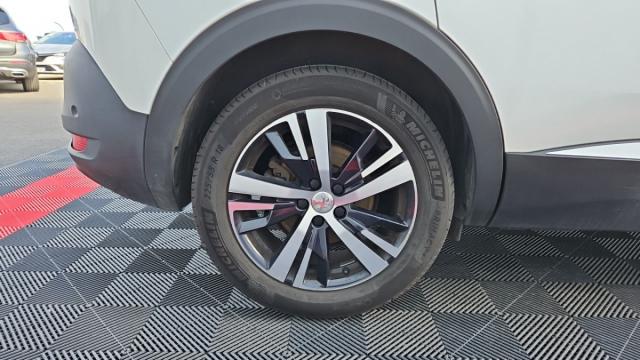Peugeot 5008 image 3