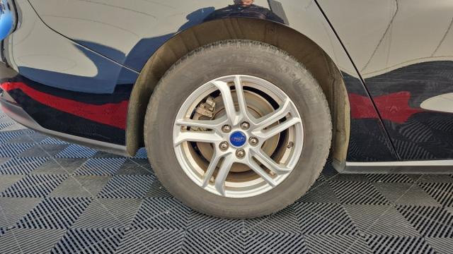 Ford Focus image 8