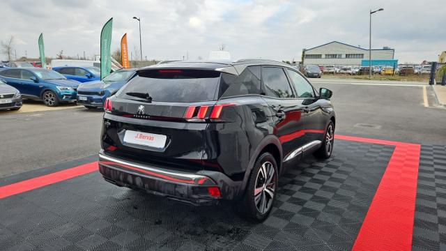 Peugeot 3008 image 2