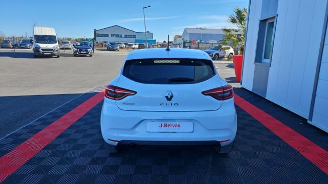 Renault Clio image 9